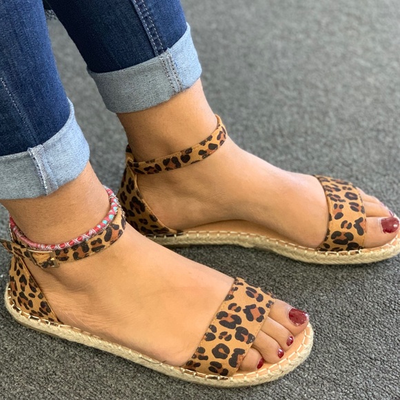 Ladies leopard ankle buckle espadrille - Picture 3 of 5